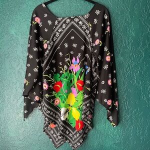 Vintage 60s/70s happenings top